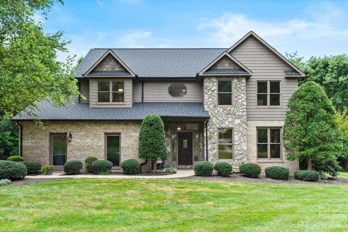 4150 Wandering Lane