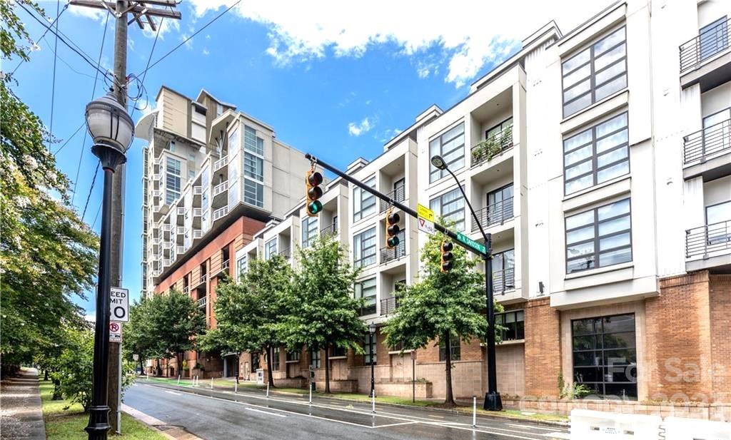 525 6th Street 106