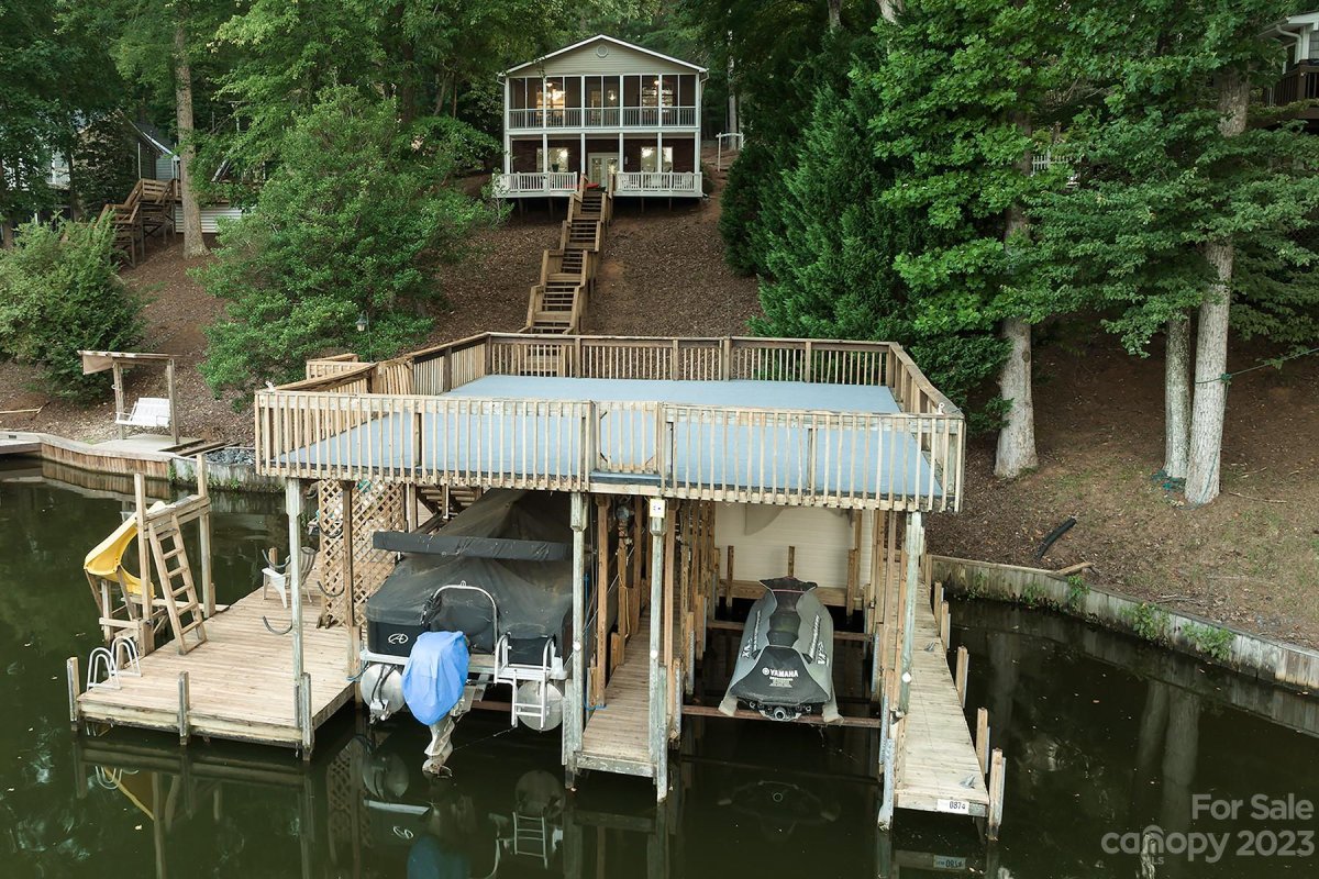 544 Deerfield Road