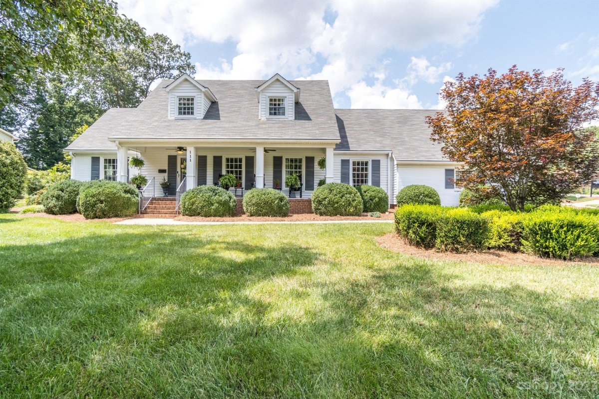 111 Amity Circle