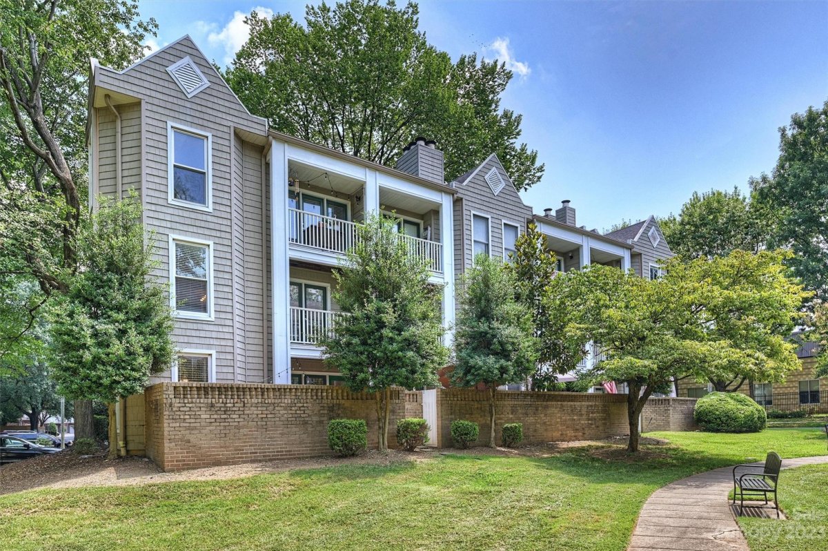 244 S Cedar Street 9