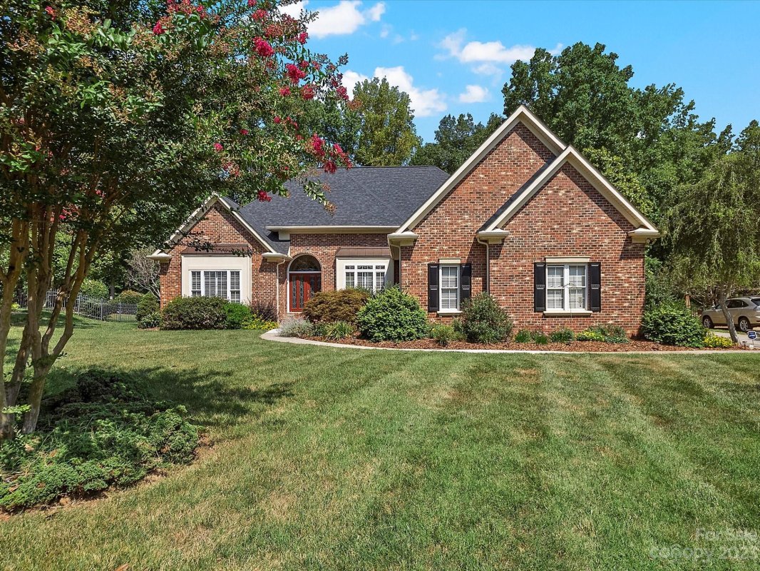 7223 Olde Sycamore Drive
