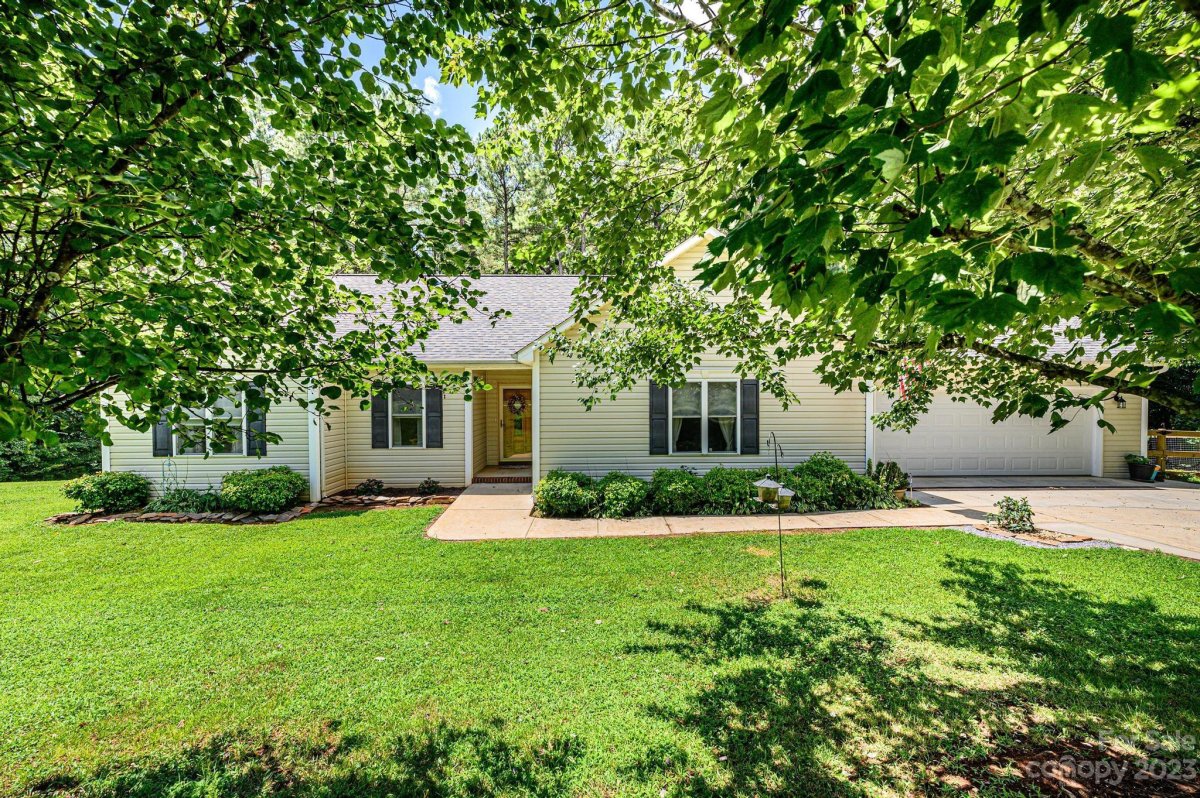 5137 Buckhead Drive