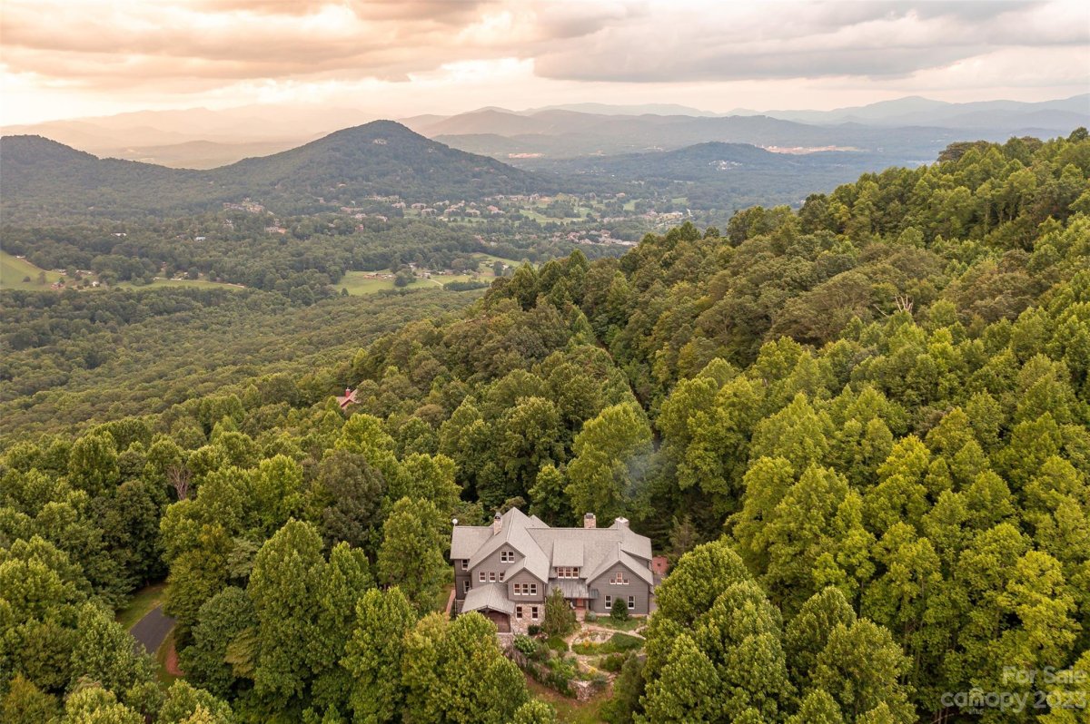 615 Blue Mist Way