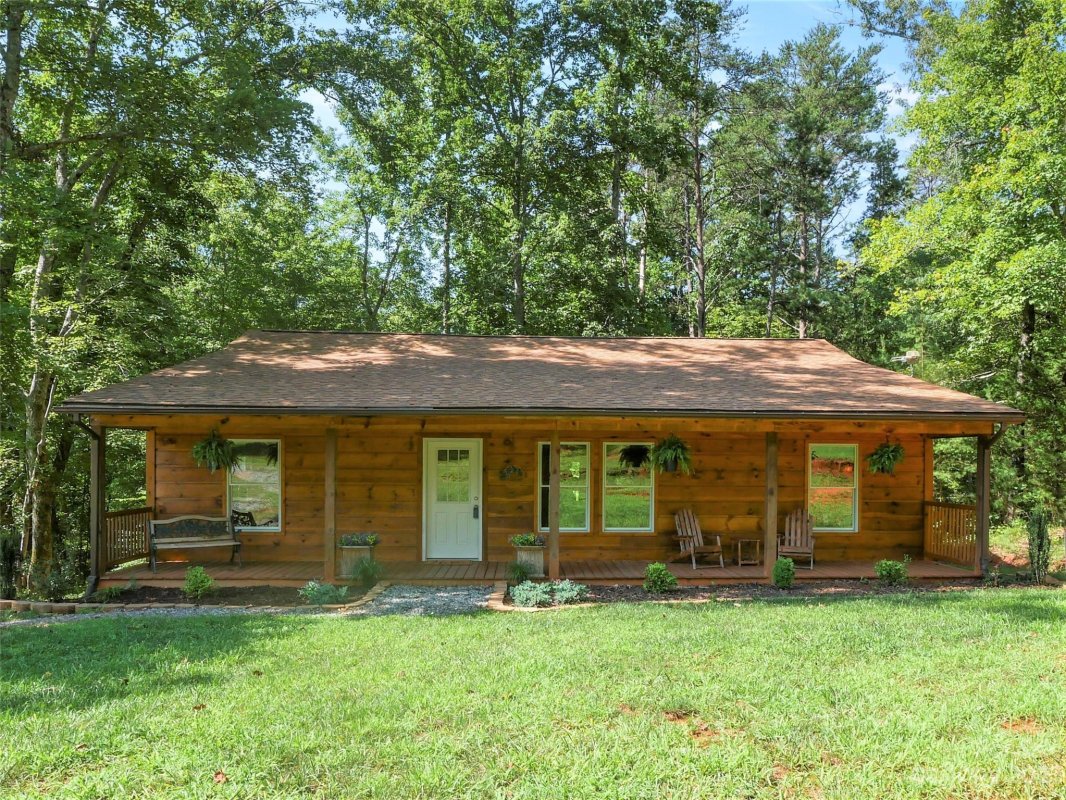 1165 Clearwater Parkway