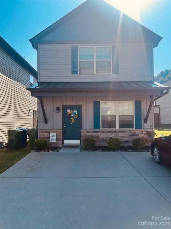 668 Cardwell Lane