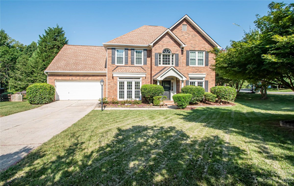 1828 Thornblade Ridge Drive