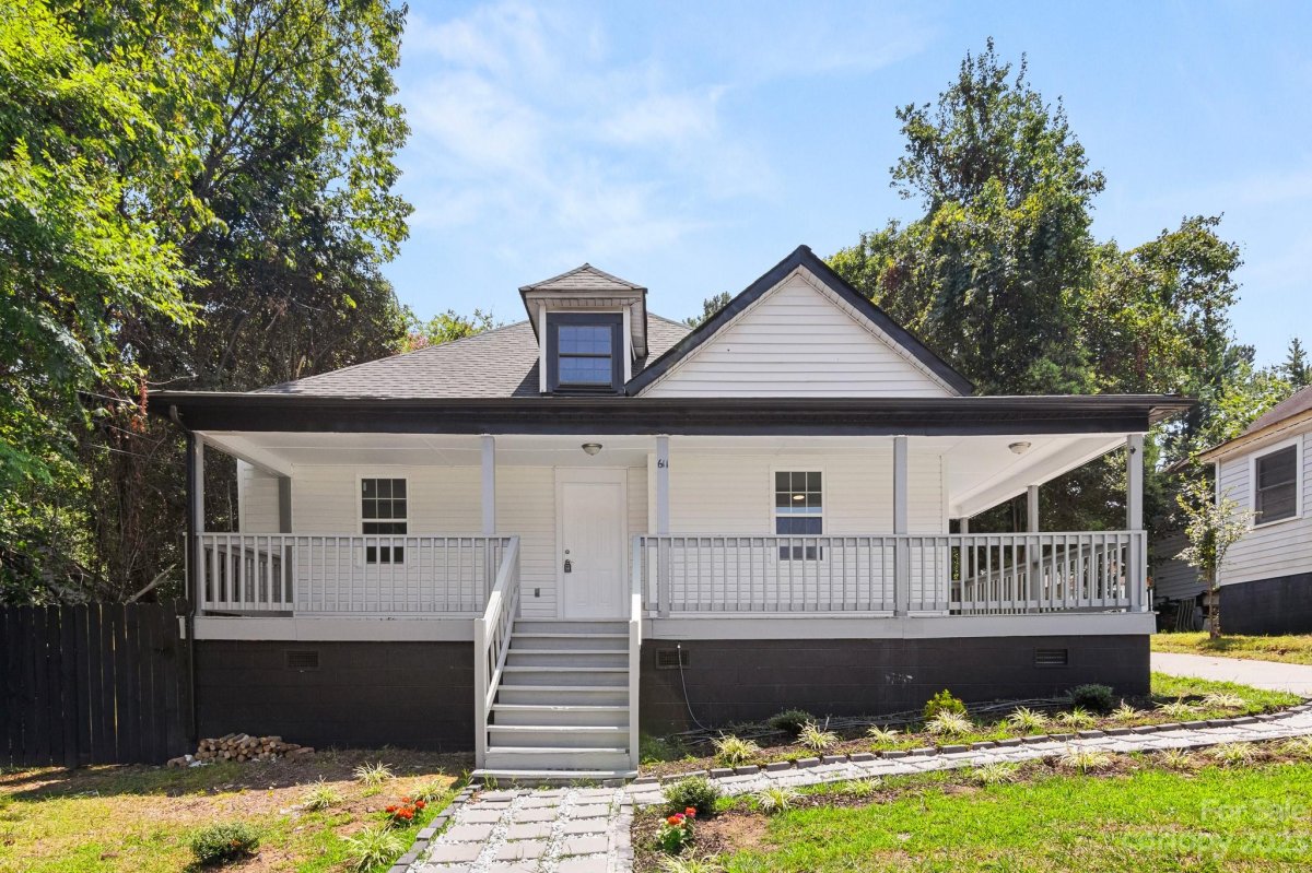 611 S Hoskins Road