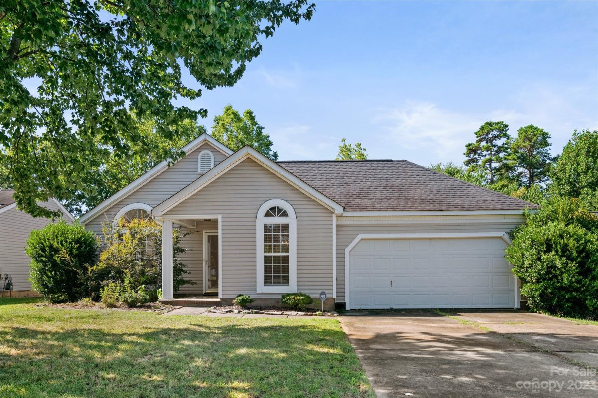 5716 Shining Oak Lane