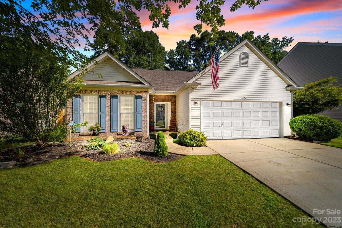 1676 Baylor Drive