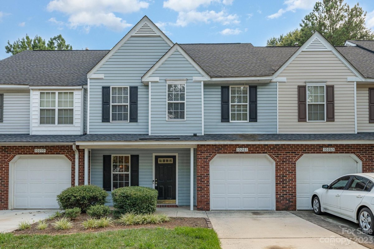 10261 University Park Lane