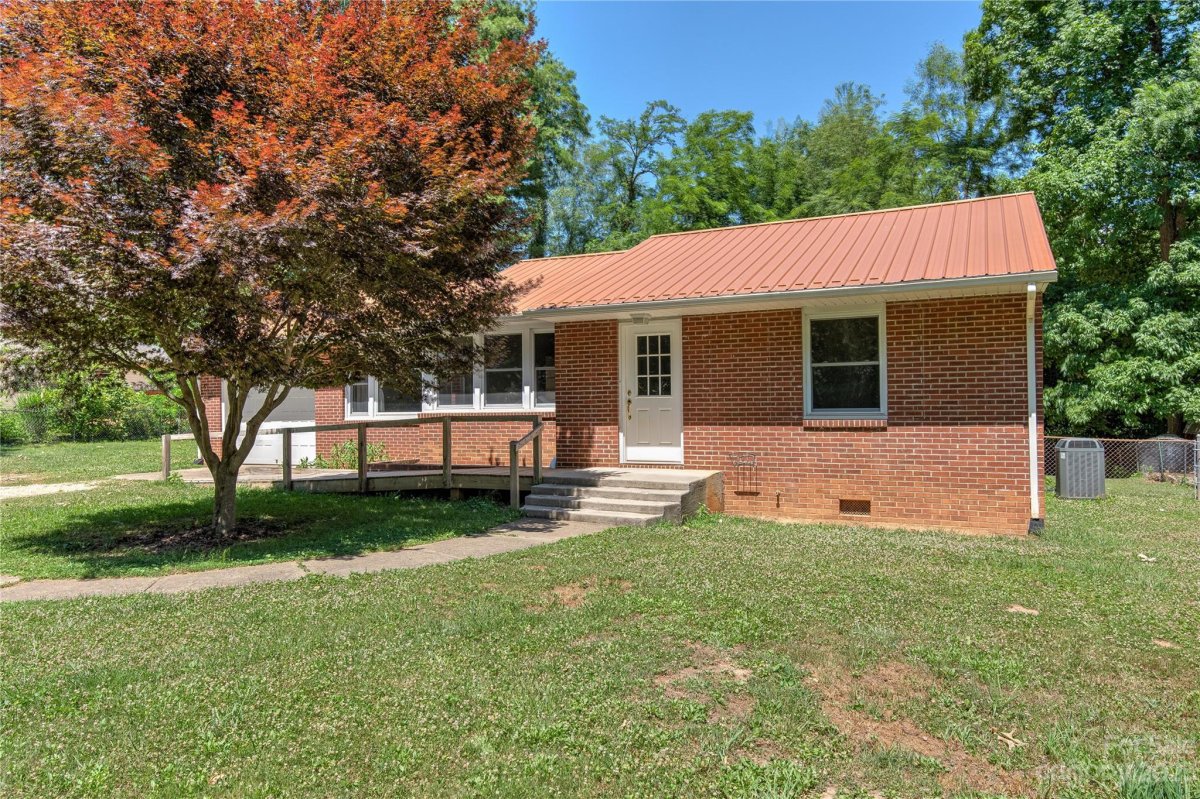 59 Blake Drive