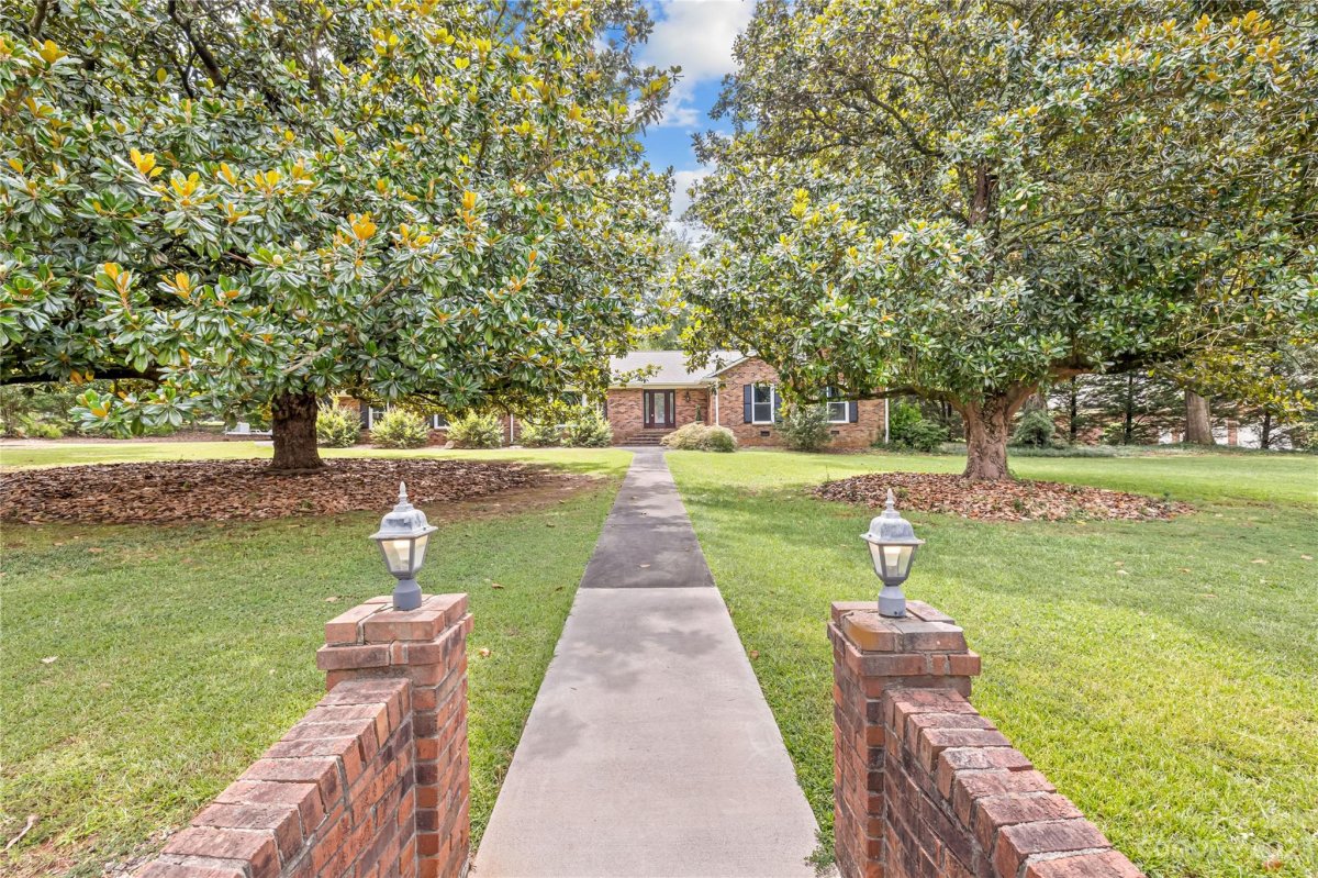 2129 James Court