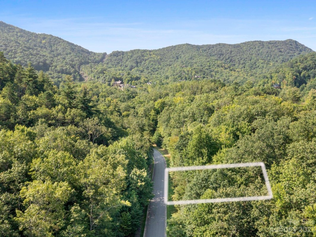 21 Settings Boulevard 40