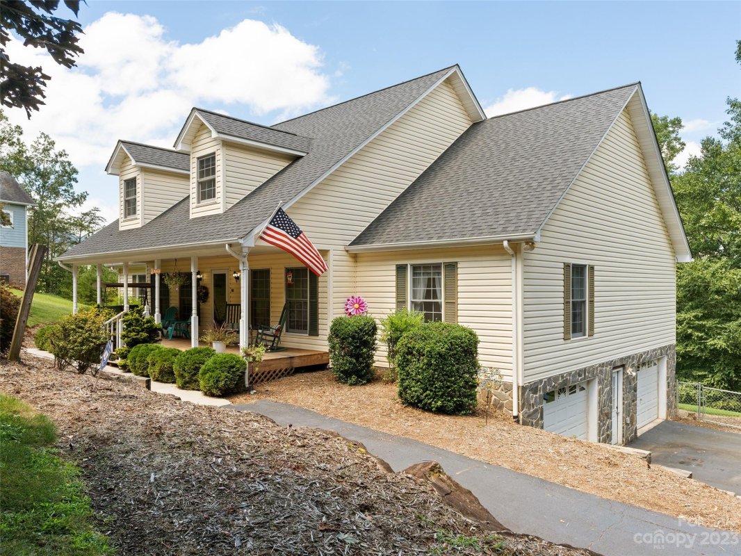 274 Calico Lane