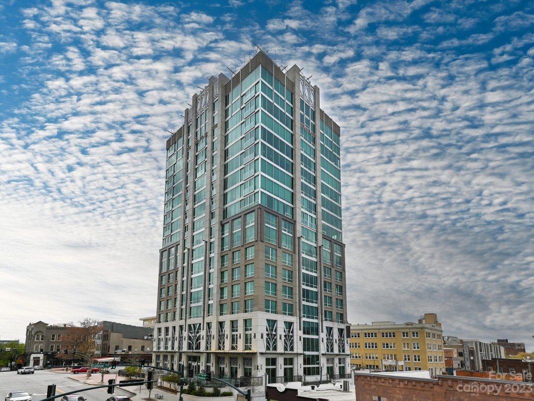 7 Patton Avenue 1103