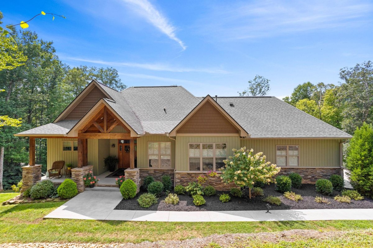 962 Windover Drive