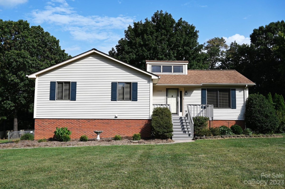 1348 32nd Court