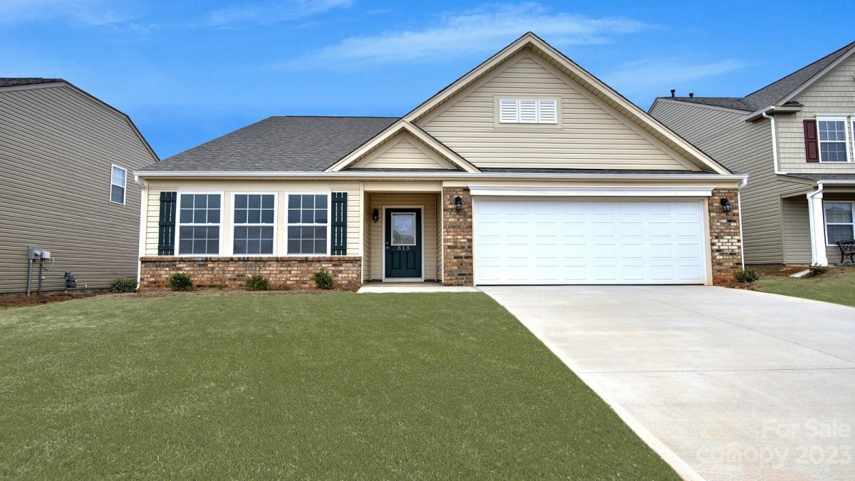 321 Ridgeview Lane