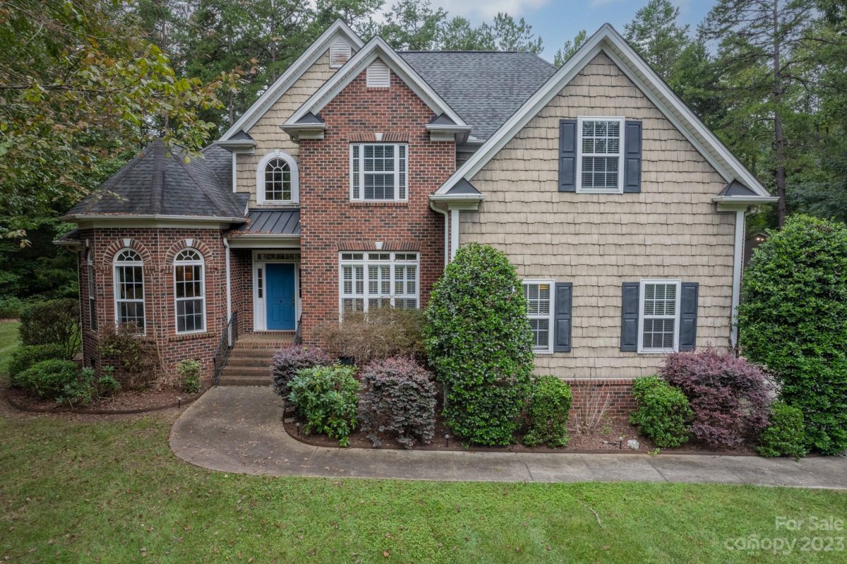267 Laurel Crest Drive