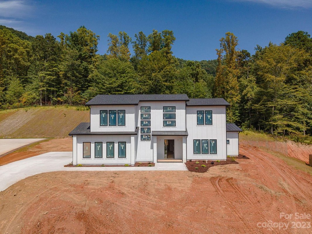 12 Slate Drive 33