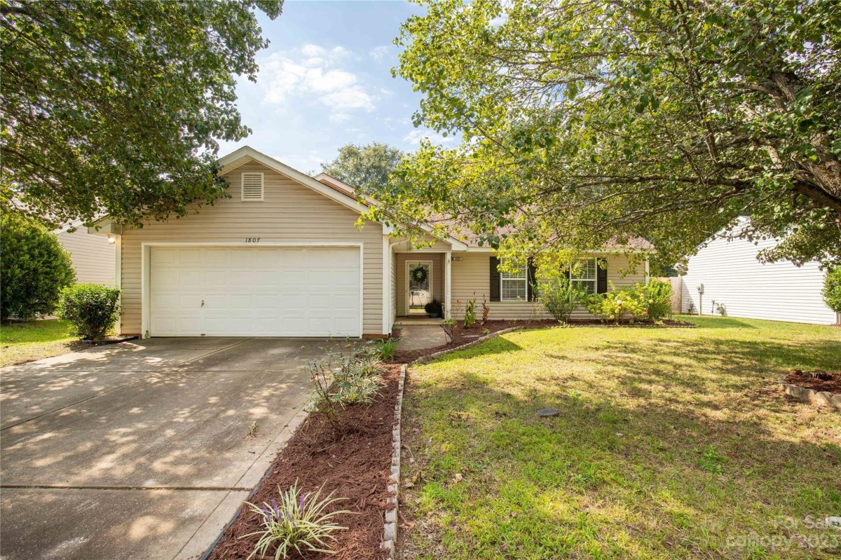 1807 Baylor Drive