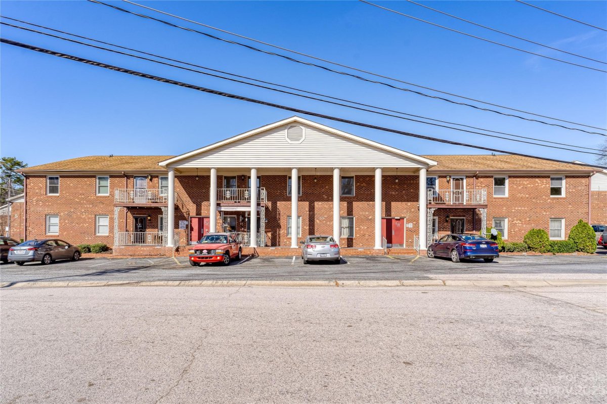 106 Briarcliff Drive