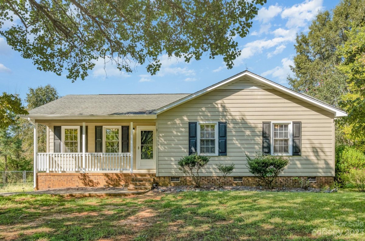 3922 Majestic Lane