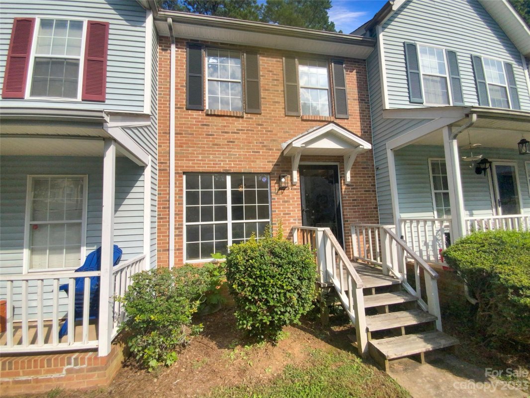 6337 Windsor Gate Lane