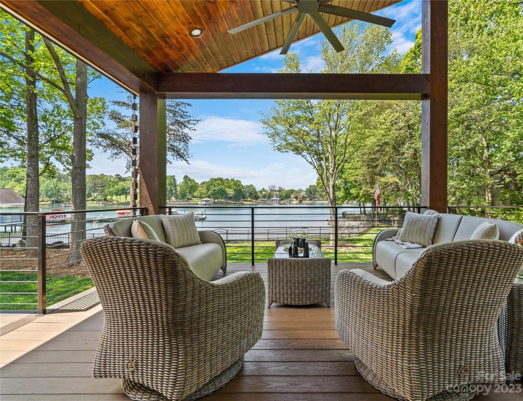 20701 Pointe Regatta Drive