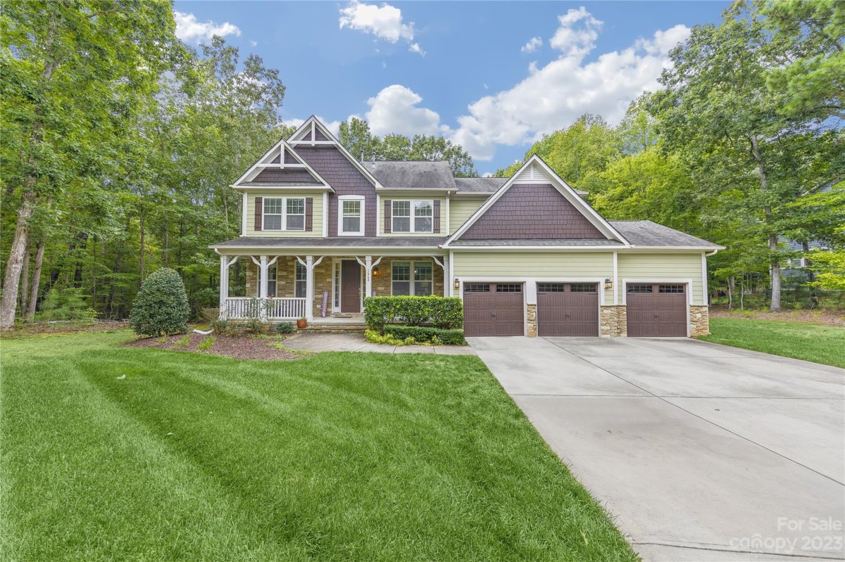 1068 Crofton Drive