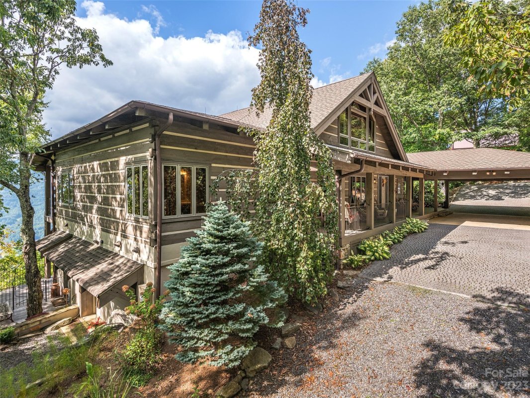 385 Walela Trail