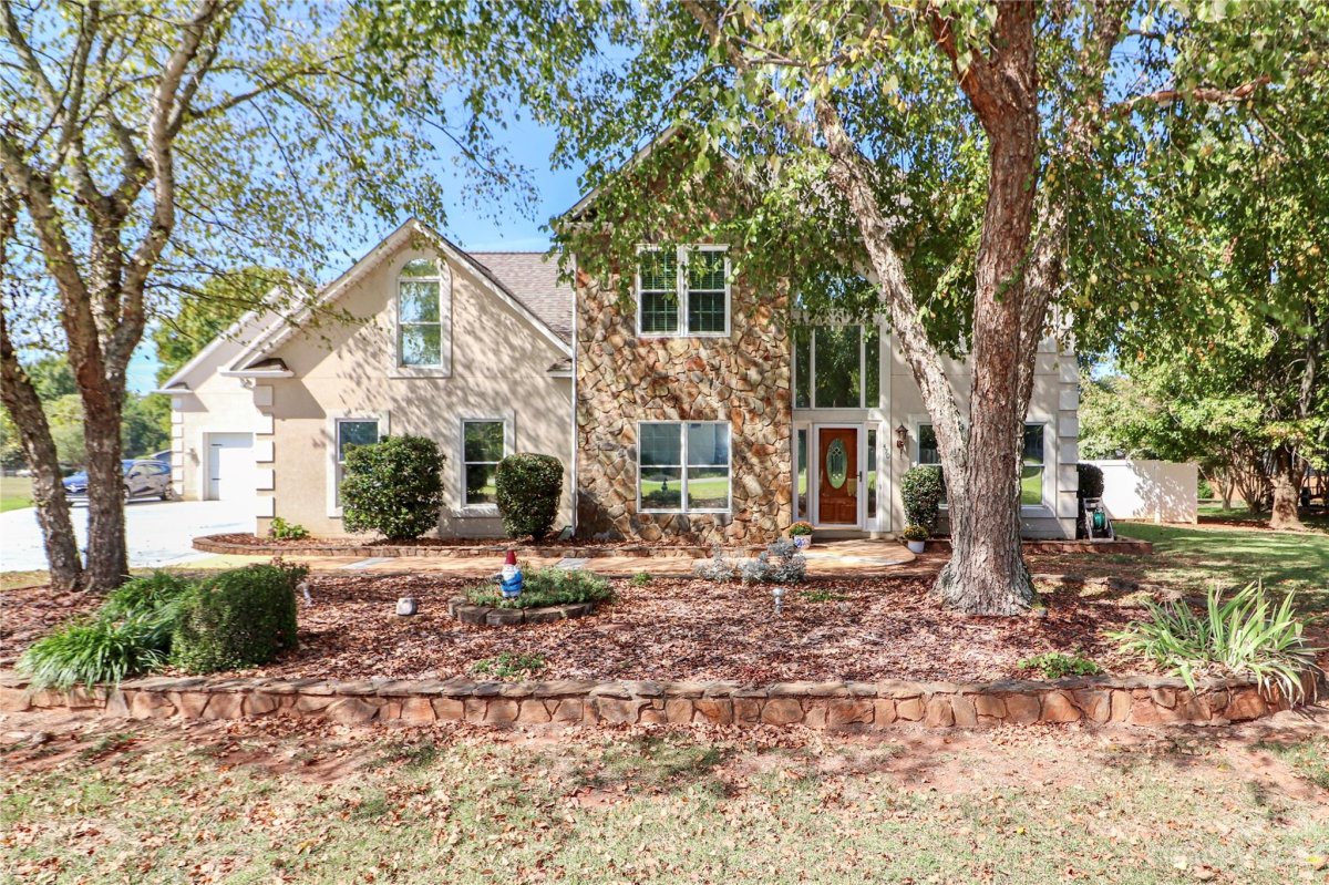 470 Stutts Road