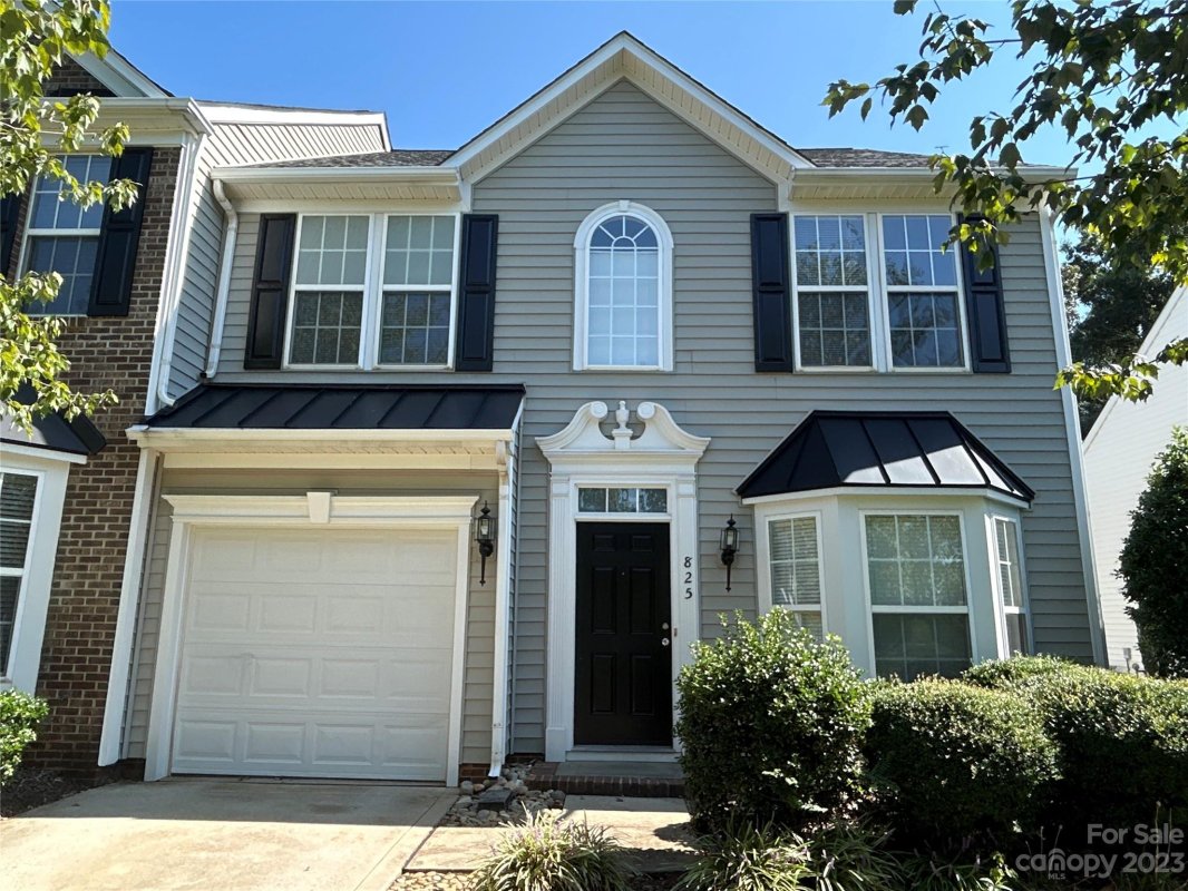825 Daly Circle