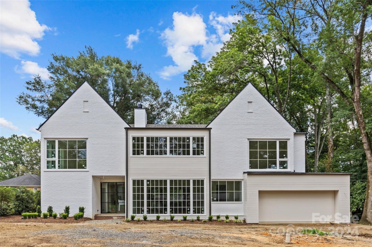 3811 Ayscough Road