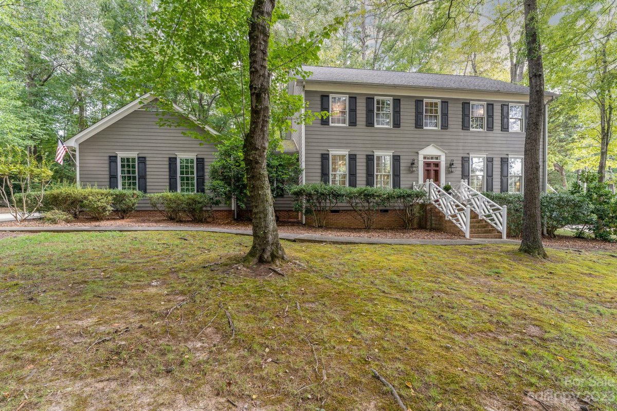 110 Sterling Court