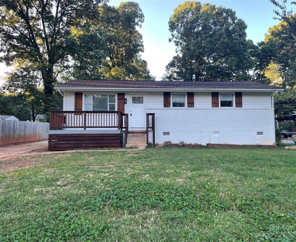 5200 Queen Anne Road