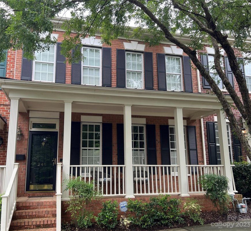 248 S Faulkner Way