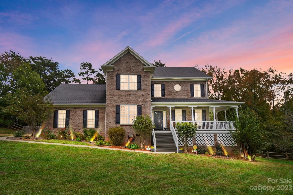 9844 Hofstra Court