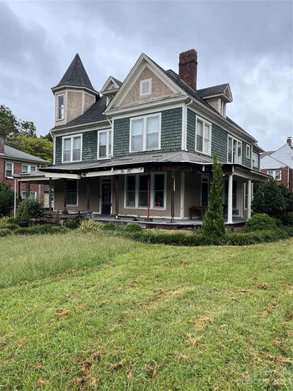 200 Mitchell Avenue