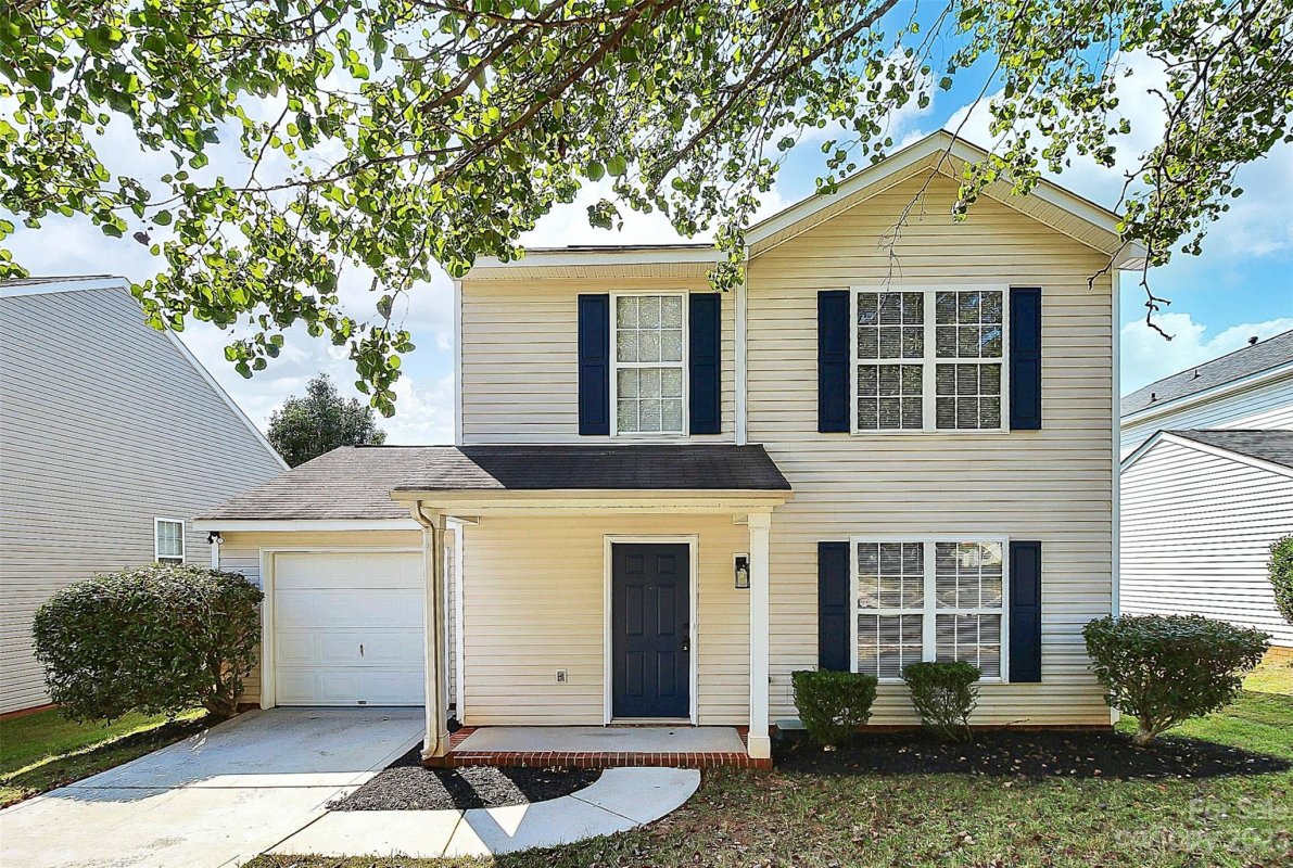 4937 Hopewood Lane
