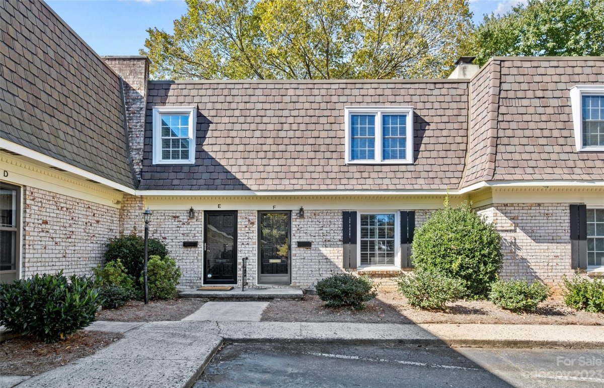 3508 Colony Road E