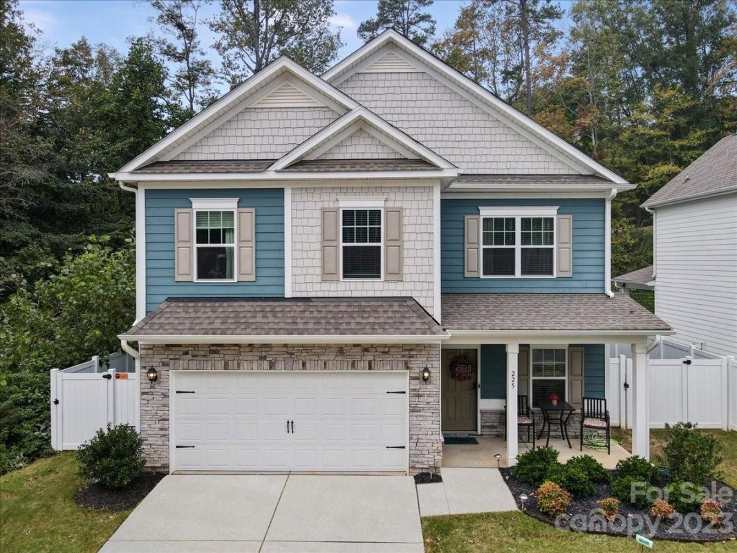 225 Cramerton Mills Parkway