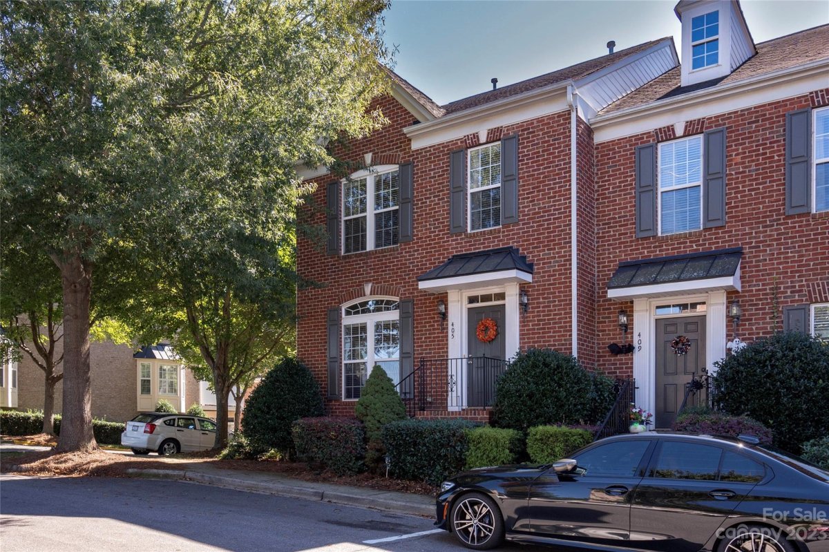 405 Armour Street