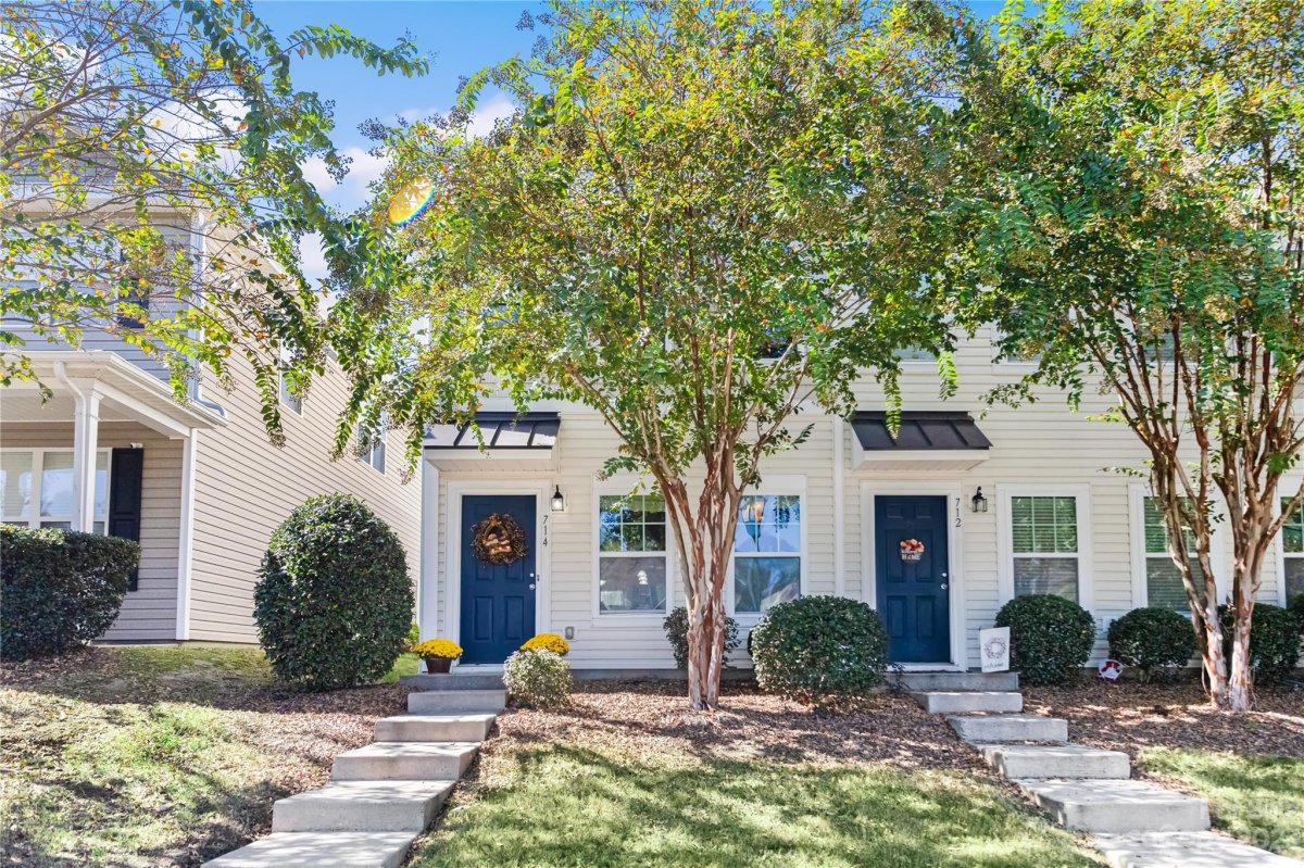 714 Chelton Lane
