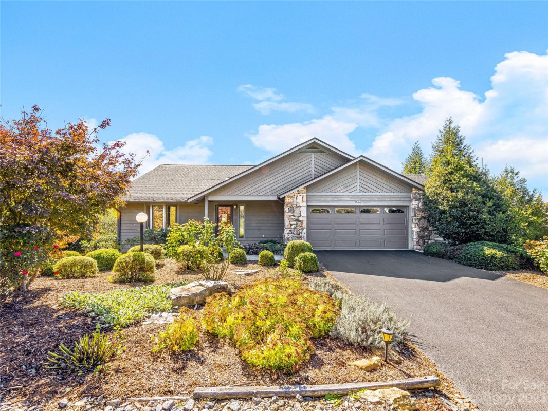 46 Hillcreek Drive