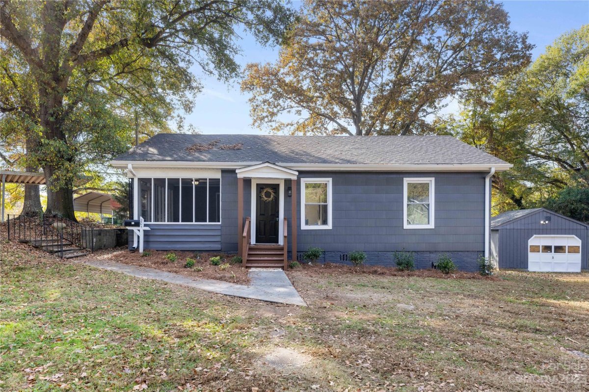 201 Hicks Circle