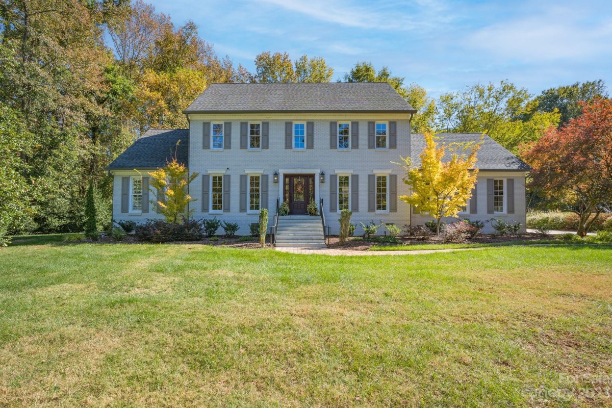 2516 Greenbrook Parkway