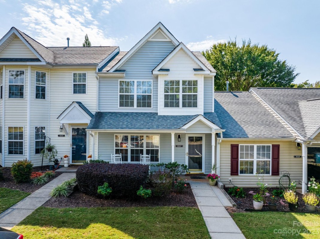 8047 Long House Lane
