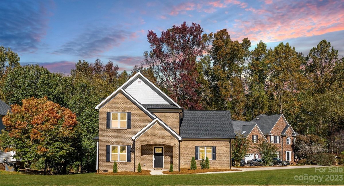 1321 Farragut Court